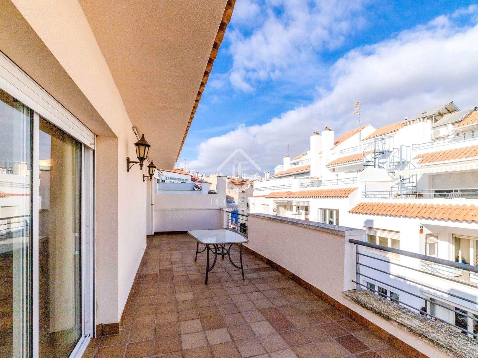 3 slaapkamer Penthouse te koop in Sitges met garage - € 895.000 (Ref: 9451496)