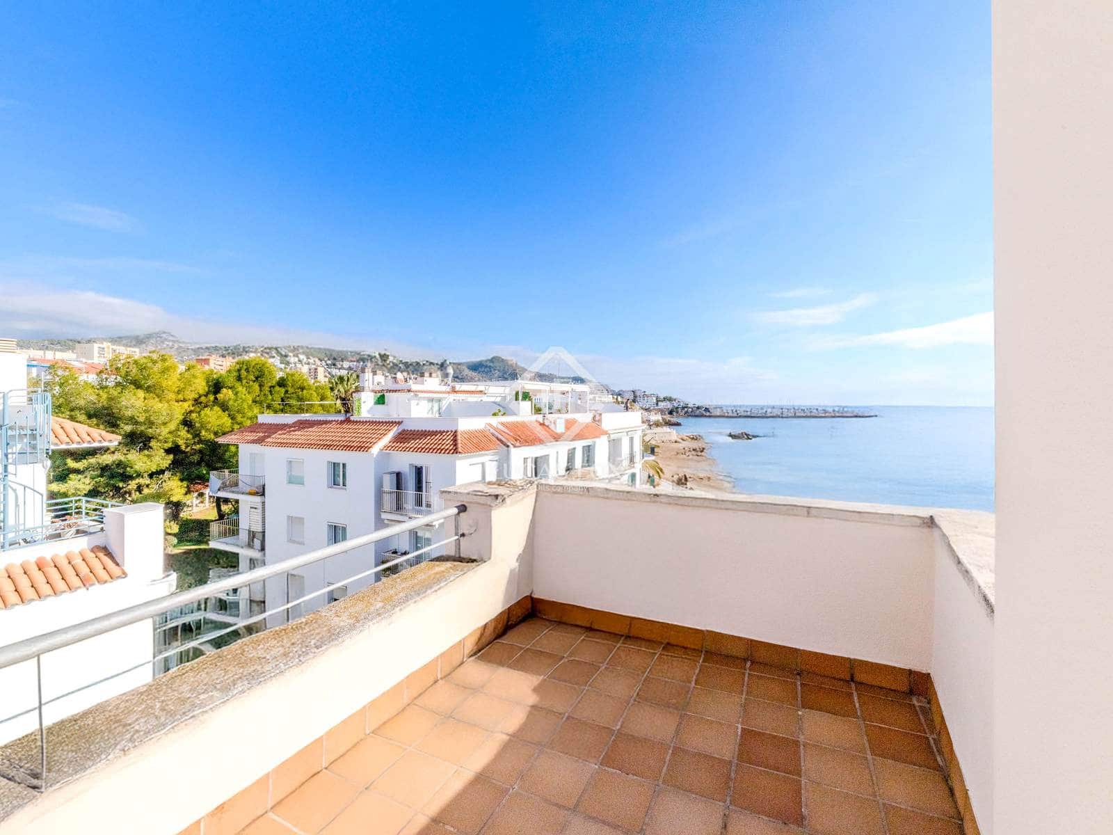 3 slaapkamer Penthouse te koop in Sitges met garage - € 895.000 (Ref: 9451496)