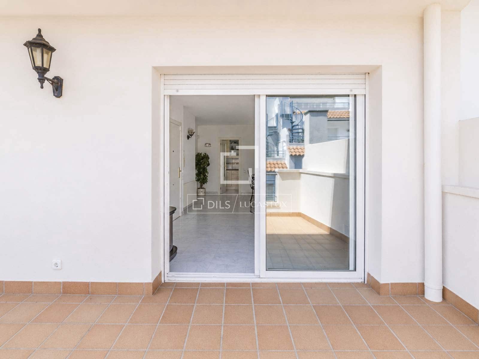 3 bedroom Penthouse for sale in Sitges with garage - € 849,000 (Ref: 9451496)
