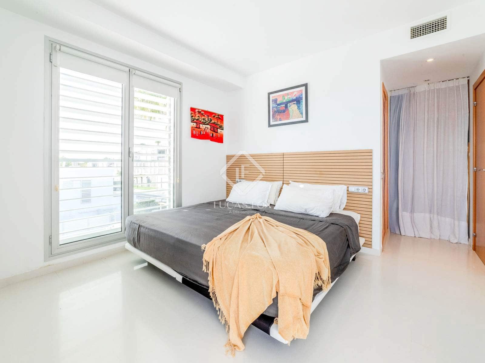 Apartamento de 3 habitaciones en Sant Pere de Ribes en venta con piscina garaje - 630.000 € (Ref: 9451497)