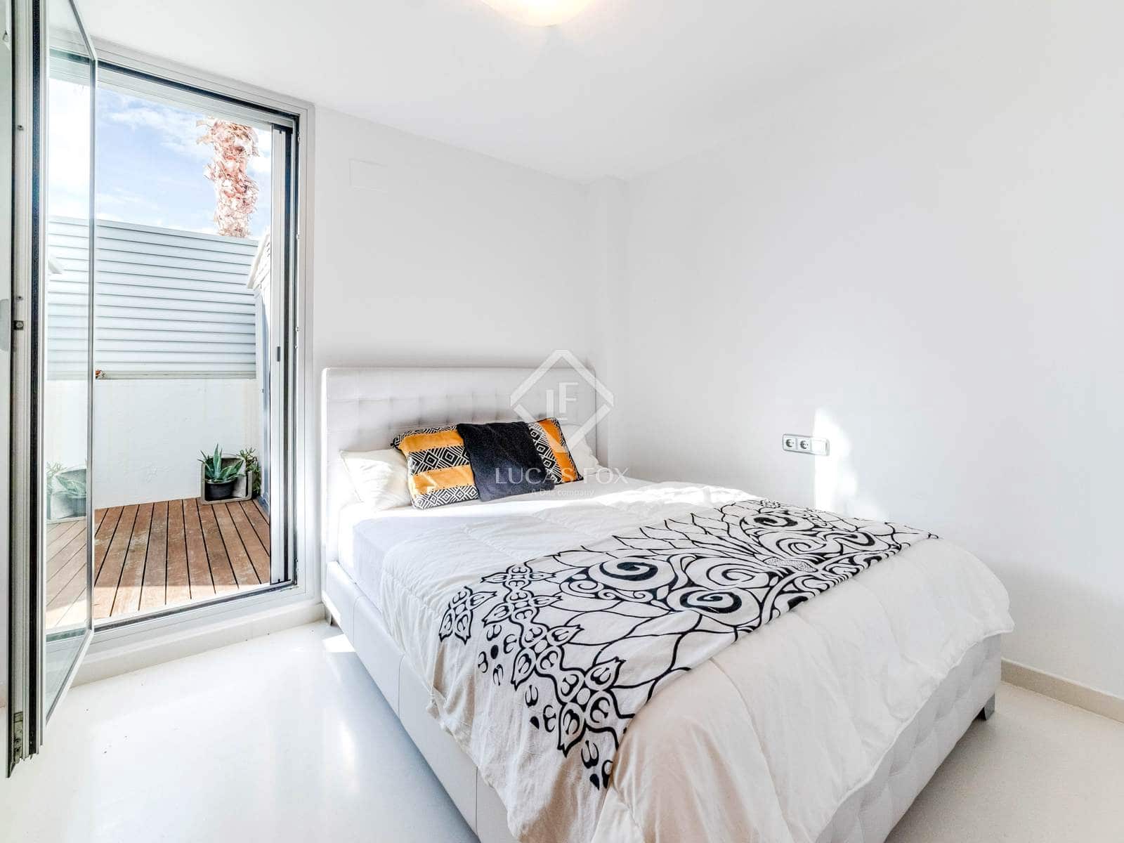 Apartamento de 3 habitaciones en Sant Pere de Ribes en venta con piscina garaje - 630.000 € (Ref: 9451497)