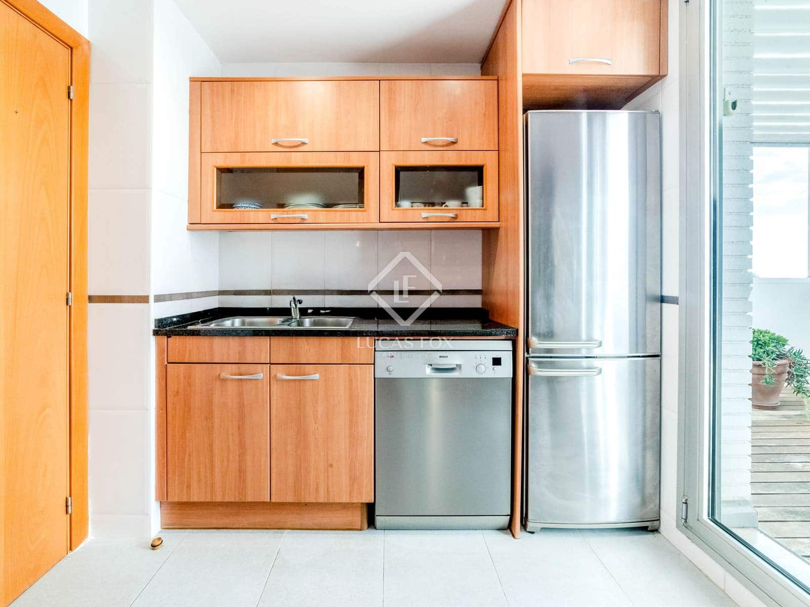 Apartamento de 3 habitaciones en Sant Pere de Ribes en venta con piscina garaje - 630.000 € (Ref: 9451497)