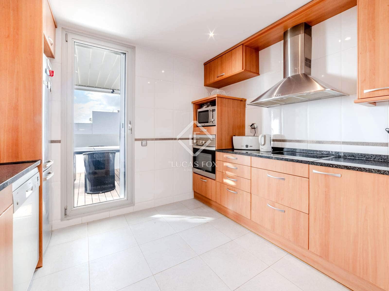 Apartamento de 3 habitaciones en Sant Pere de Ribes en venta con piscina garaje - 630.000 € (Ref: 9451497)