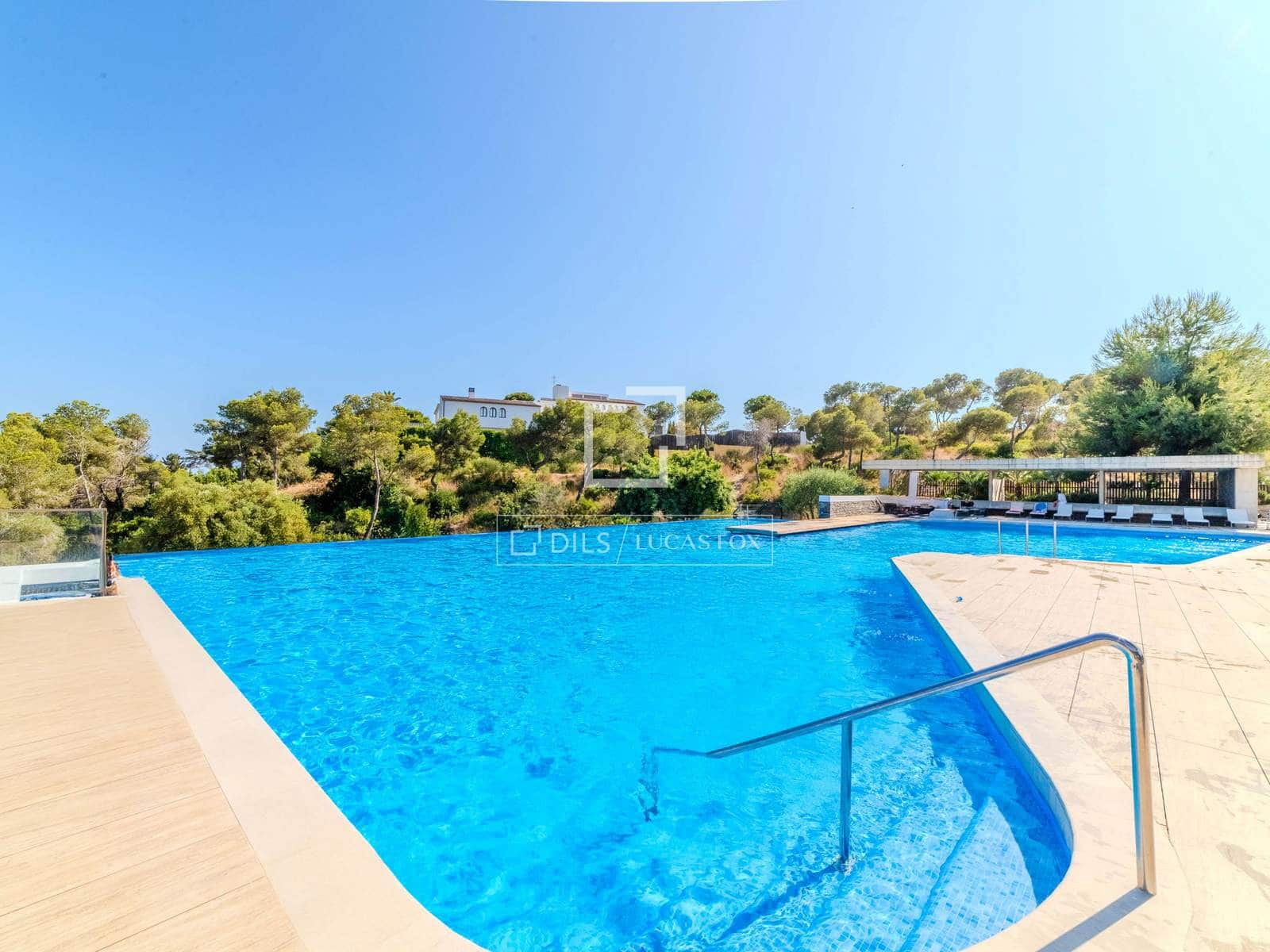 3 soveværelse Lejlighed til salg i Sant Pere de Ribes med swimmingpool garage - € 630.000 (Ref: 9451497)