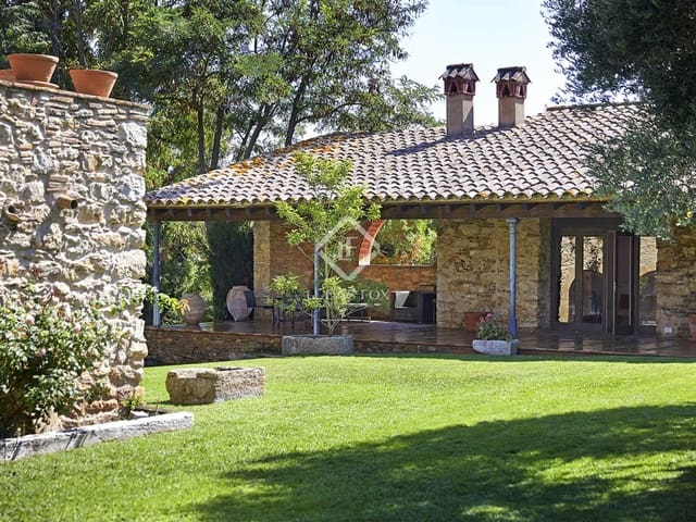 9 sovrum Finca/Hus på landet till salu i Fonteta, Forallac med pool garage - 2 300 000 € (Ref: 9451498)