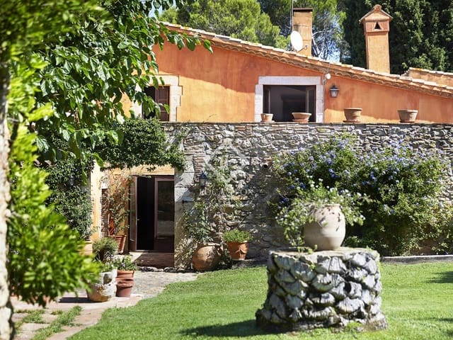 9 sovrum Finca/Hus på landet till salu i Fonteta, Forallac med pool garage - 2 300 000 € (Ref: 9451498)