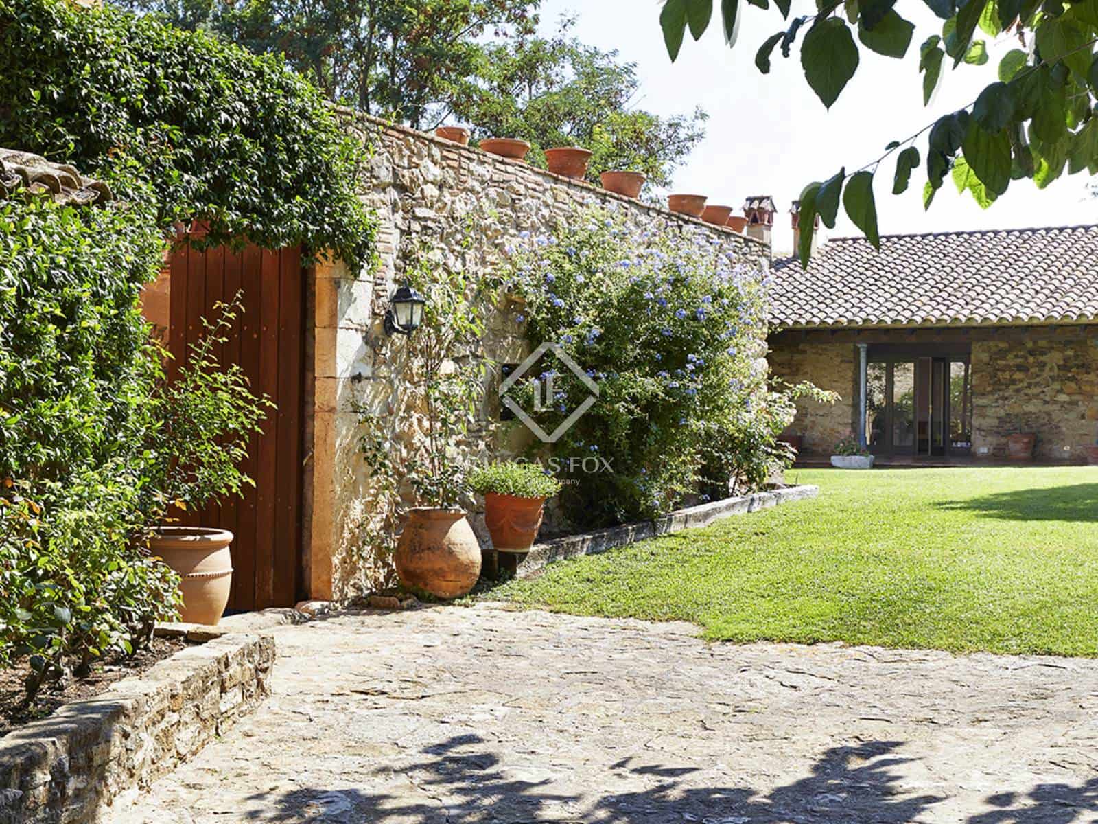 9 chambre Finca/Maison de Campagne à vendre à Fonteta avec piscine garage - 2 300 000 € (Ref: 9451498)