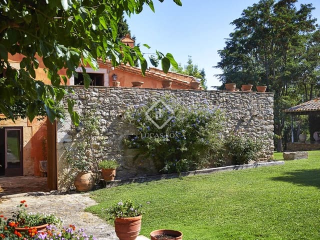 9 sovrum Finca/Hus på landet till salu i Fonteta, Forallac med pool garage - 2 300 000 € (Ref: 9451498)