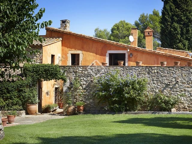 9 sovrum Finca/Hus på landet till salu i Fonteta, Forallac med pool garage - 2 300 000 € (Ref: 9451498)