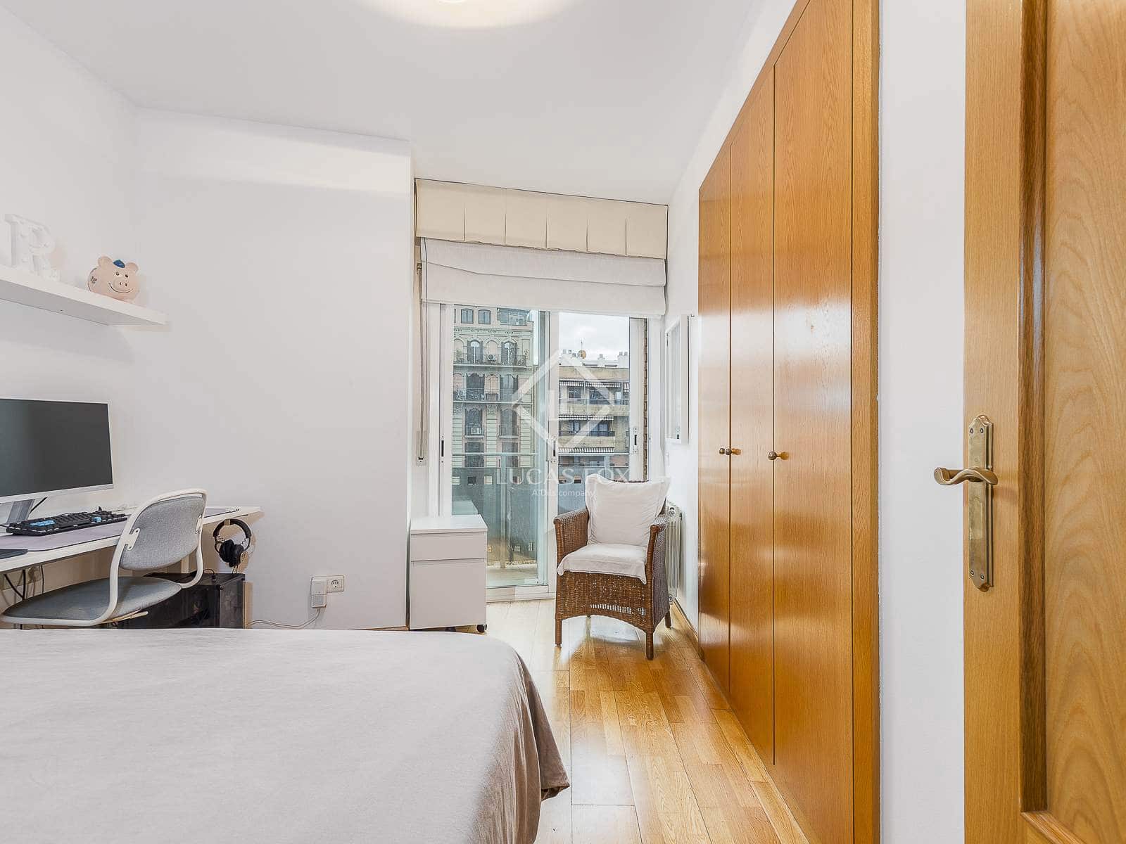 4 slaapkamer Penthouse te koop in Barcelona stad met garage - € 998.500 (Ref: 9452496)