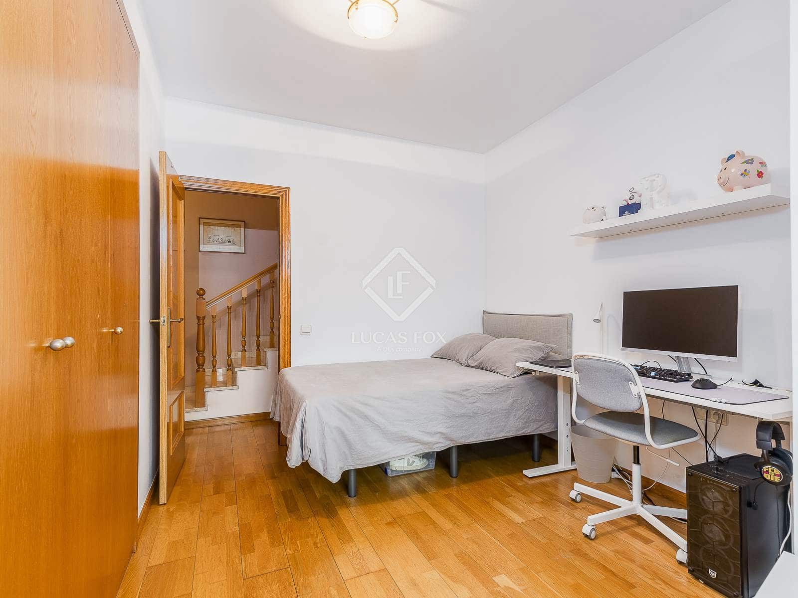 4 slaapkamer Penthouse te koop in Barcelona stad met garage - € 998.500 (Ref: 9452496)
