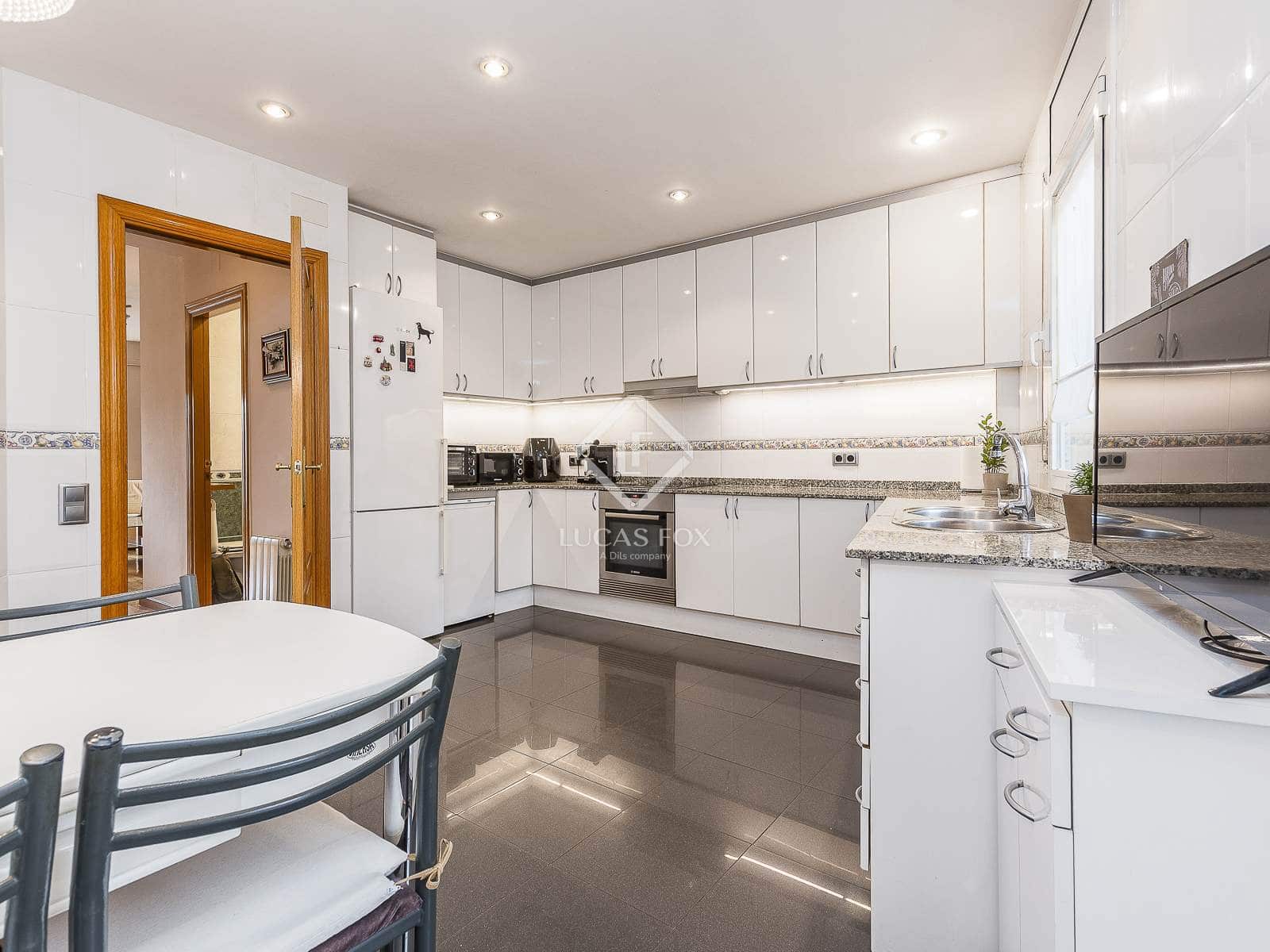 4 slaapkamer Penthouse te koop in Barcelona stad met garage - € 998.500 (Ref: 9452496)