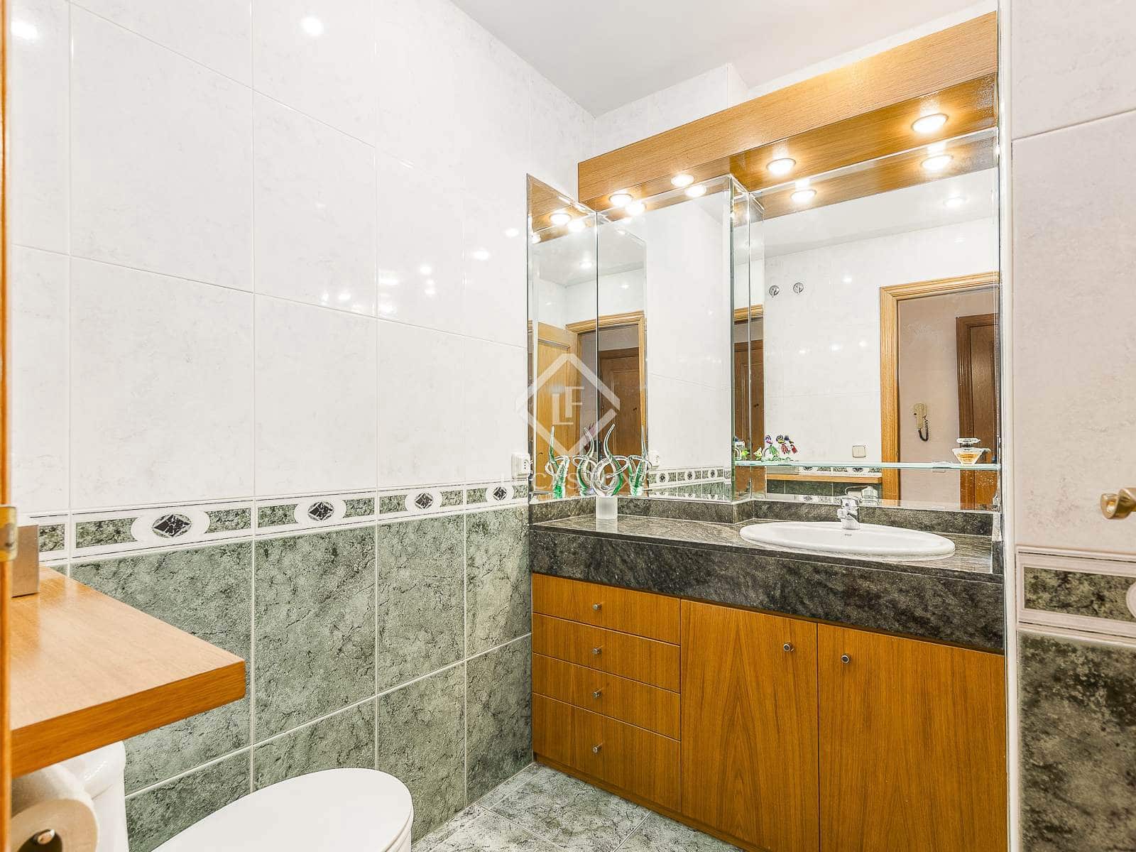 4 slaapkamer Penthouse te koop in Barcelona stad met garage - € 998.500 (Ref: 9452496)