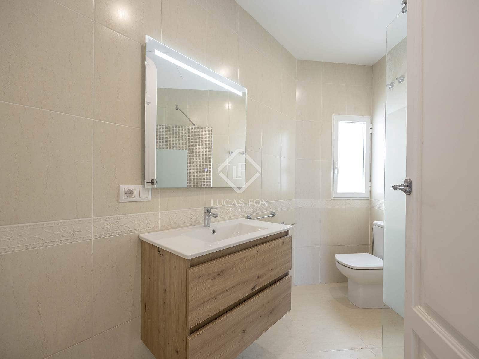 3 Zimmer Apartment zu vermieten in Valencia Stadt - 2.000 € (Ref: 9453618)