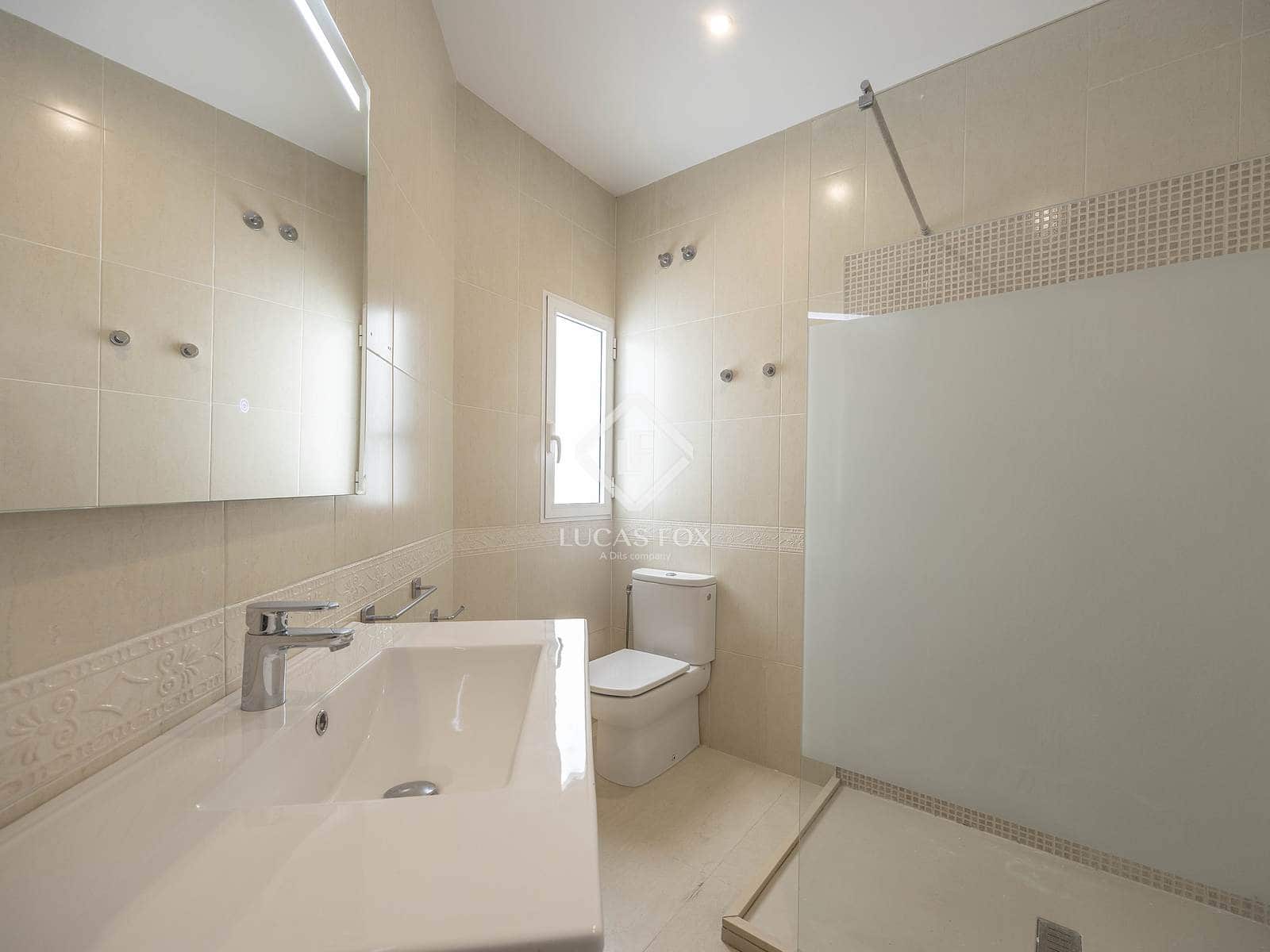 3 Zimmer Apartment zu vermieten in Valencia Stadt - 2.000 € (Ref: 9453618)