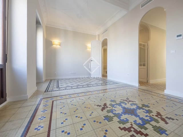 3 slaapkamer Appartement te huur in Valencia stad - € 2.000 (Ref: 9453618)