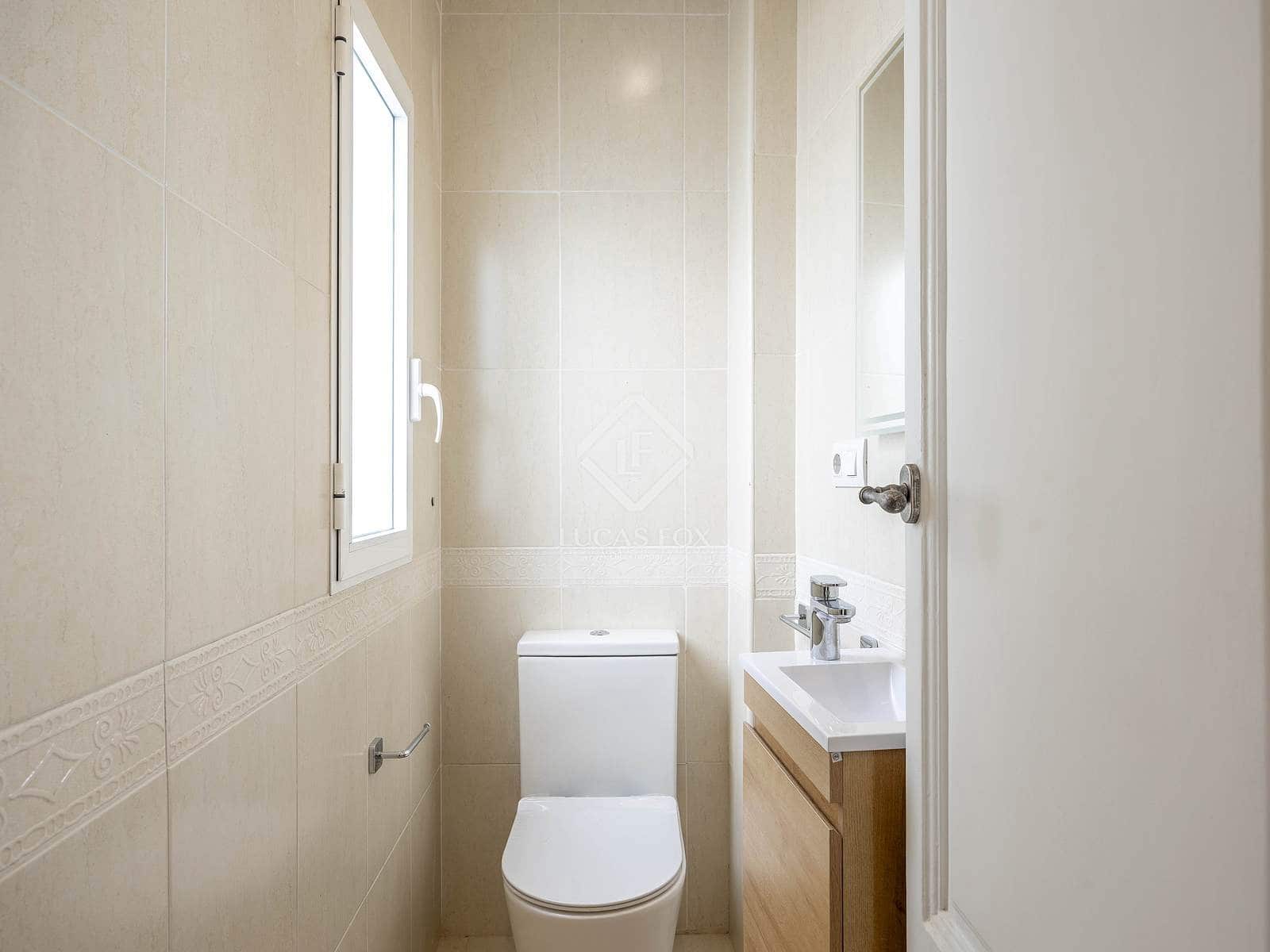 3 Zimmer Apartment zu vermieten in Valencia Stadt - 2.000 € (Ref: 9453618)