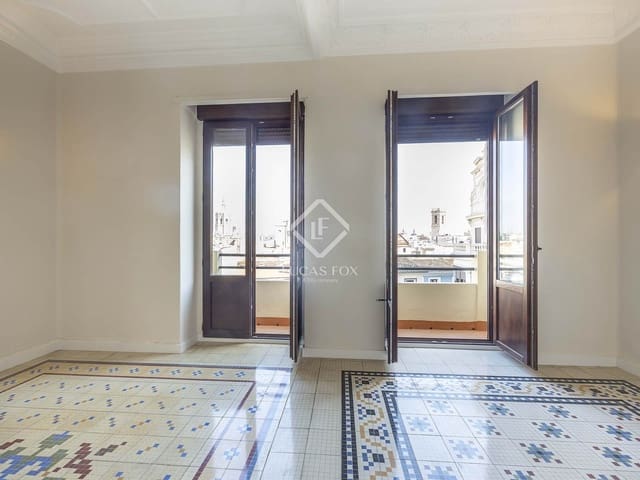 3 slaapkamer Appartement te huur in Valencia stad - € 2.000 (Ref: 9453618)