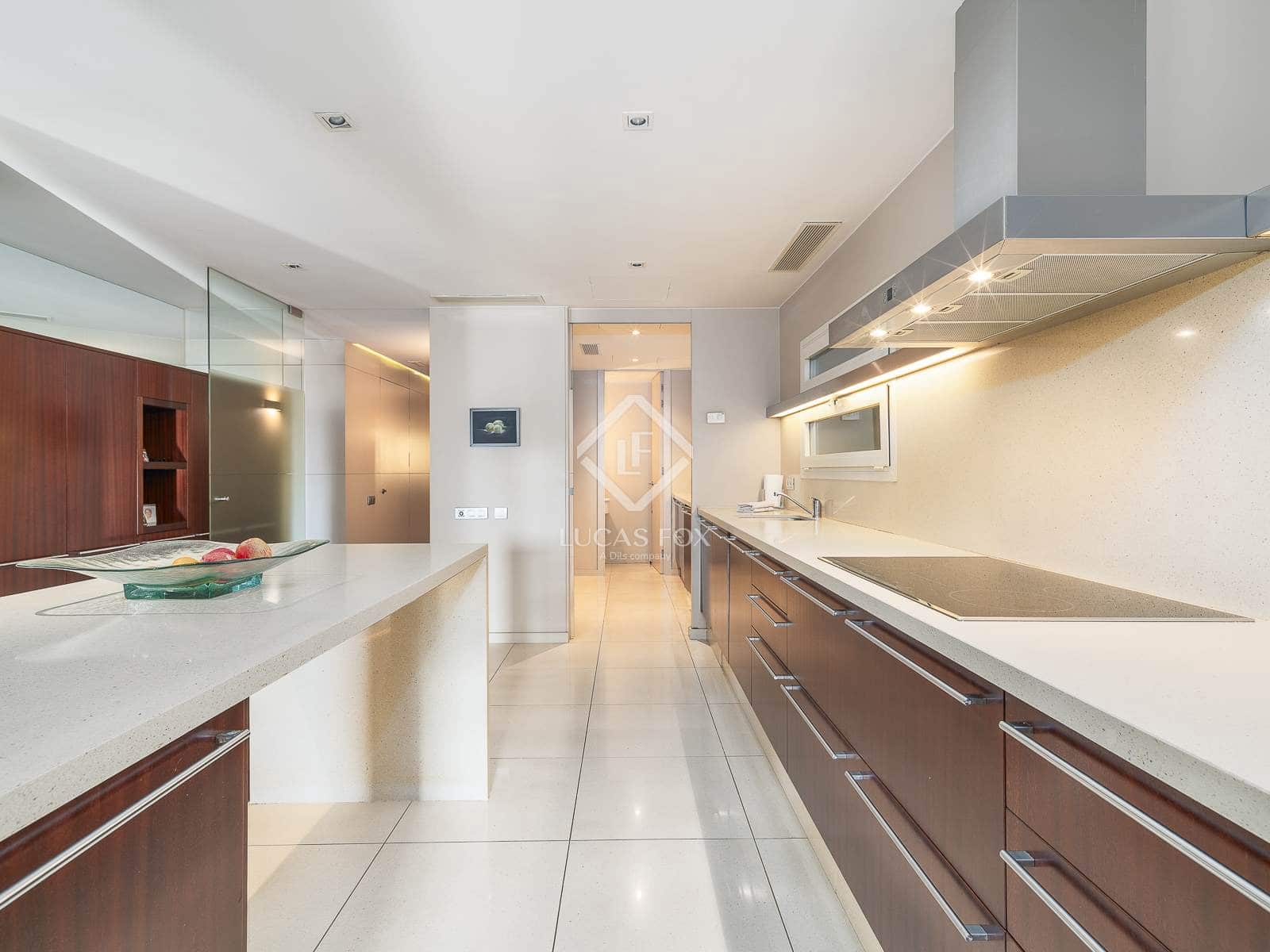 3 slaapkamer Appartement te koop in Barcelona stad - € 2.250.000 (Ref: 9454708)