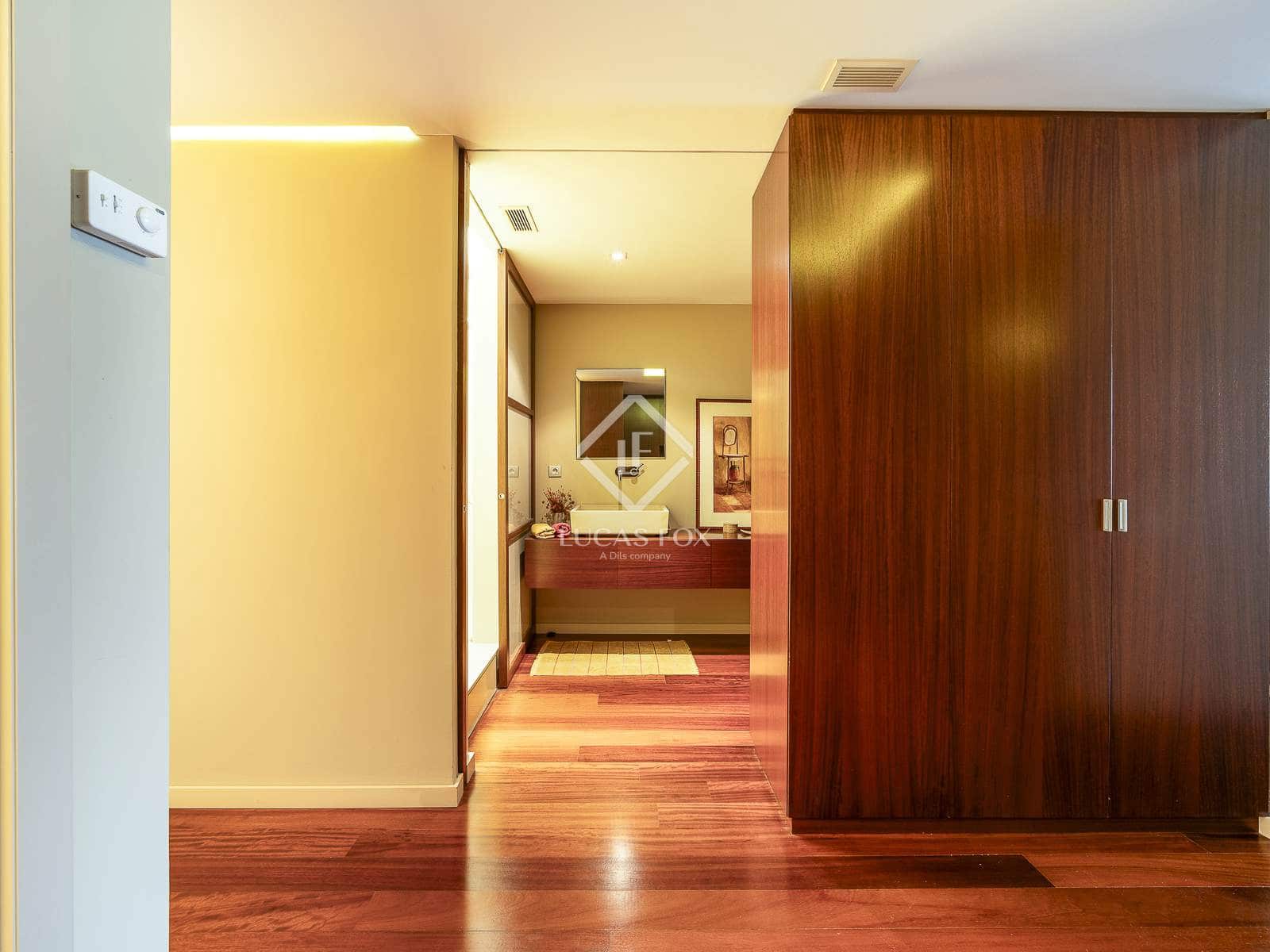 3 slaapkamer Appartement te koop in Barcelona stad - € 2.250.000 (Ref: 9454708)