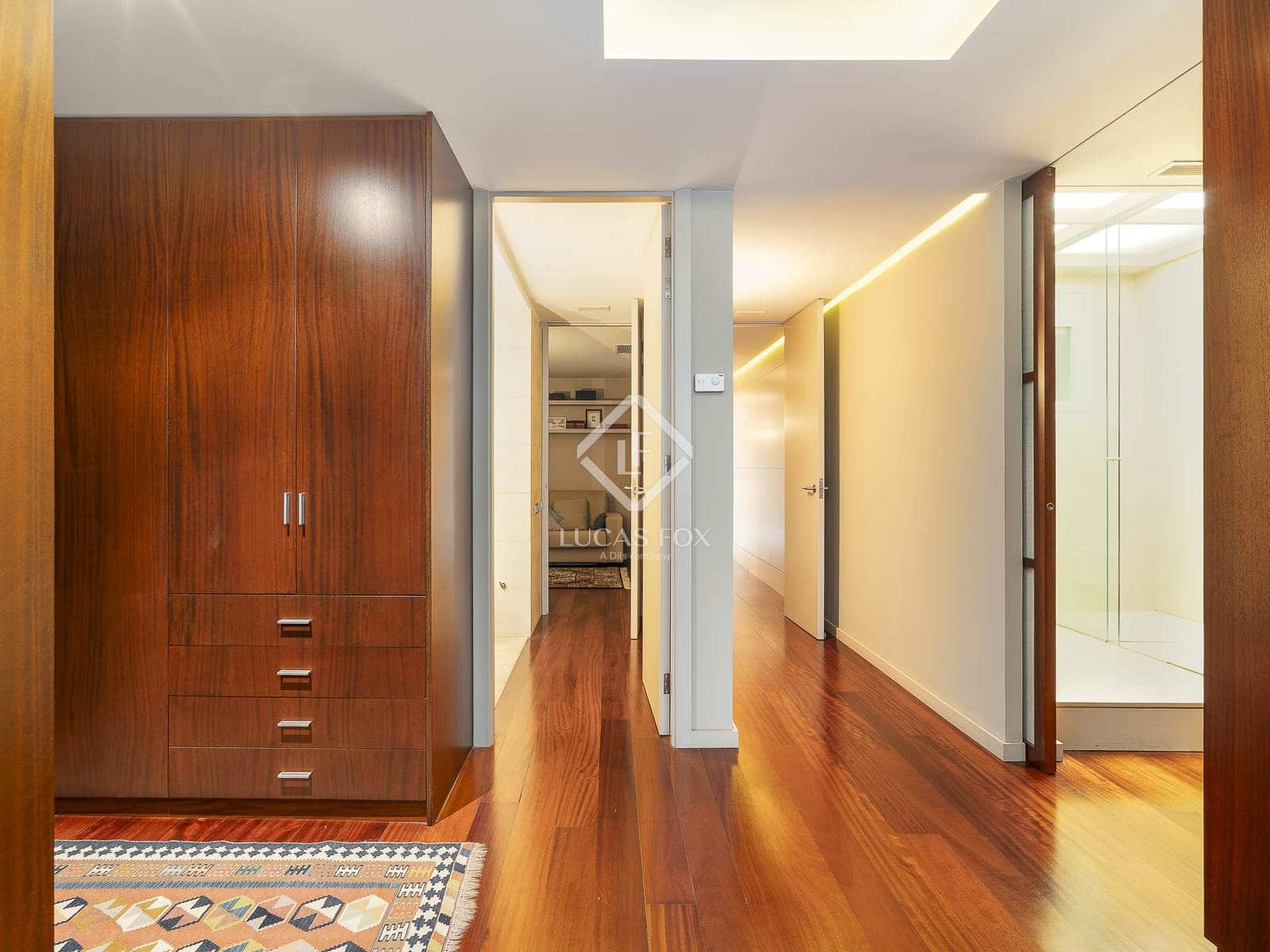 3 slaapkamer Appartement te koop in Barcelona stad - € 2.250.000 (Ref: 9454708)