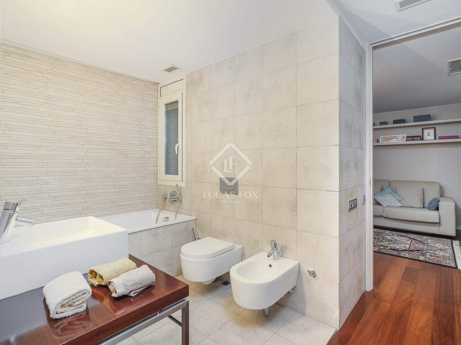 3 slaapkamer Appartement te koop in Barcelona stad - € 2.250.000 (Ref: 9454708)