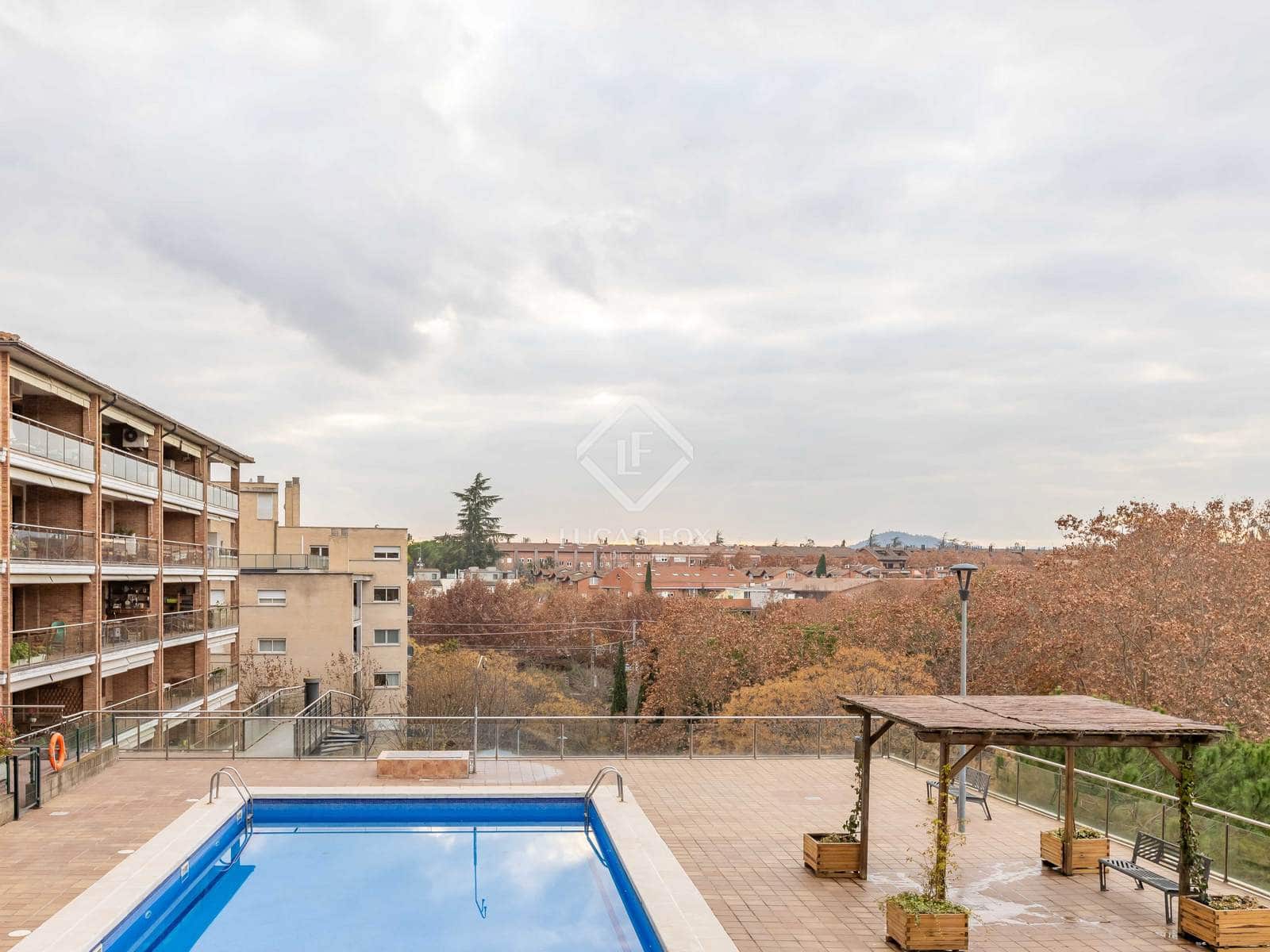 3 chambre Appartement à vendre à Sant Cugat del Valles avec piscine garage - 790 000 € (Ref: 9454711)