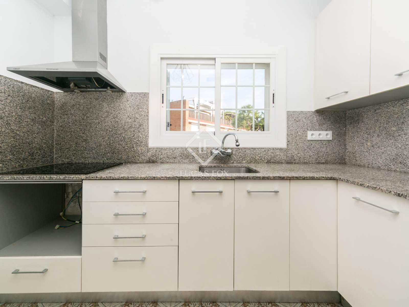 2 slaapkamer Appartement te huur in Castelldefels - € 1.500 (Ref: 9454797)