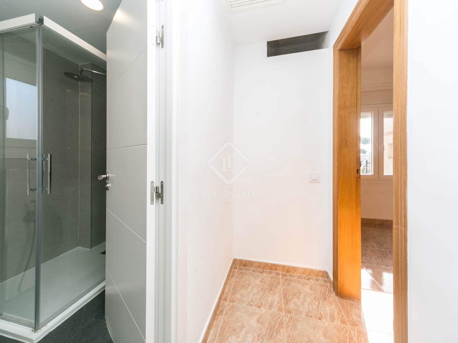 2 slaapkamer Appartement te huur in Castelldefels - € 1.500 (Ref: 9454797)