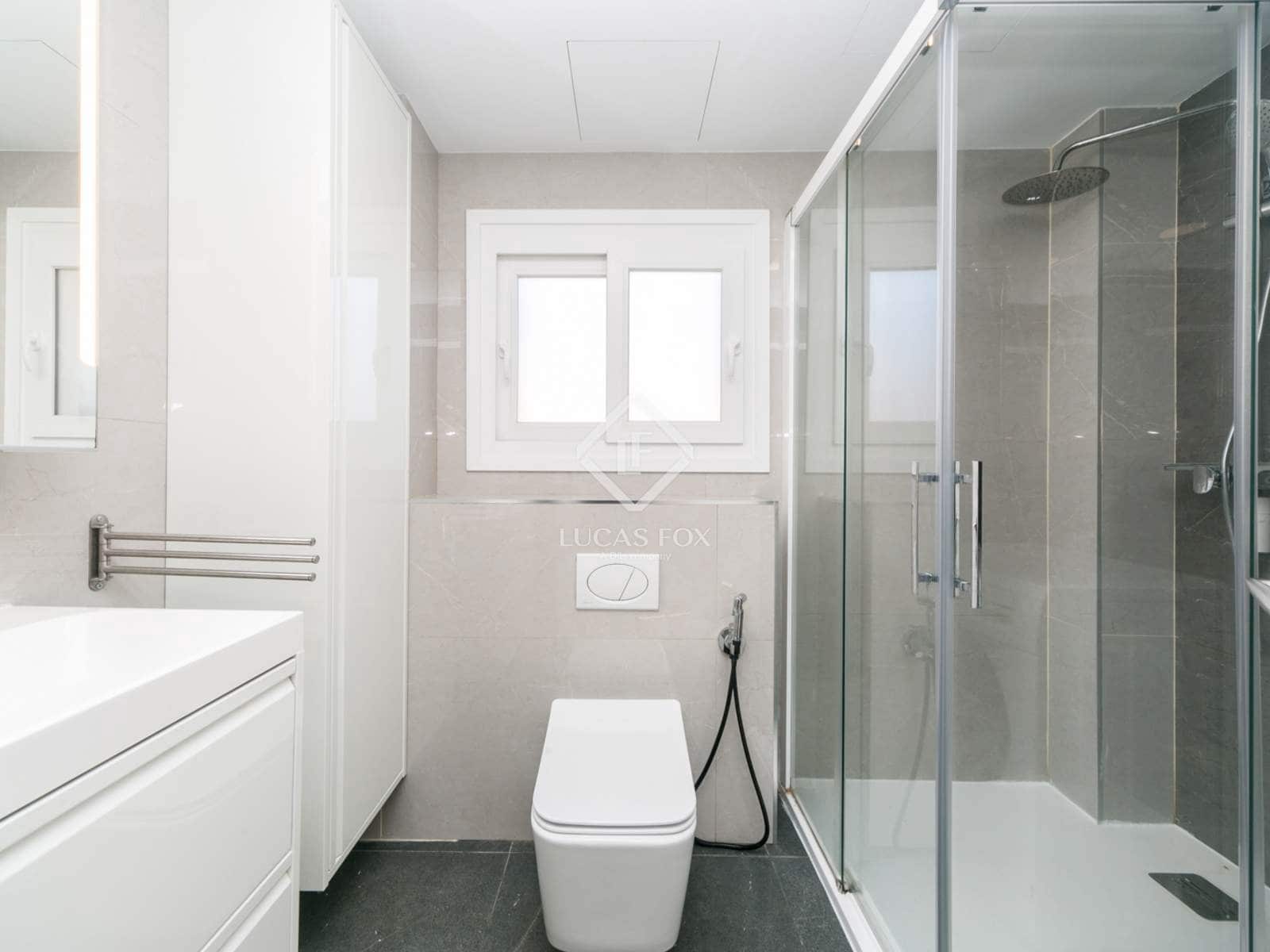 2 slaapkamer Appartement te huur in Castelldefels - € 1.500 (Ref: 9454797)