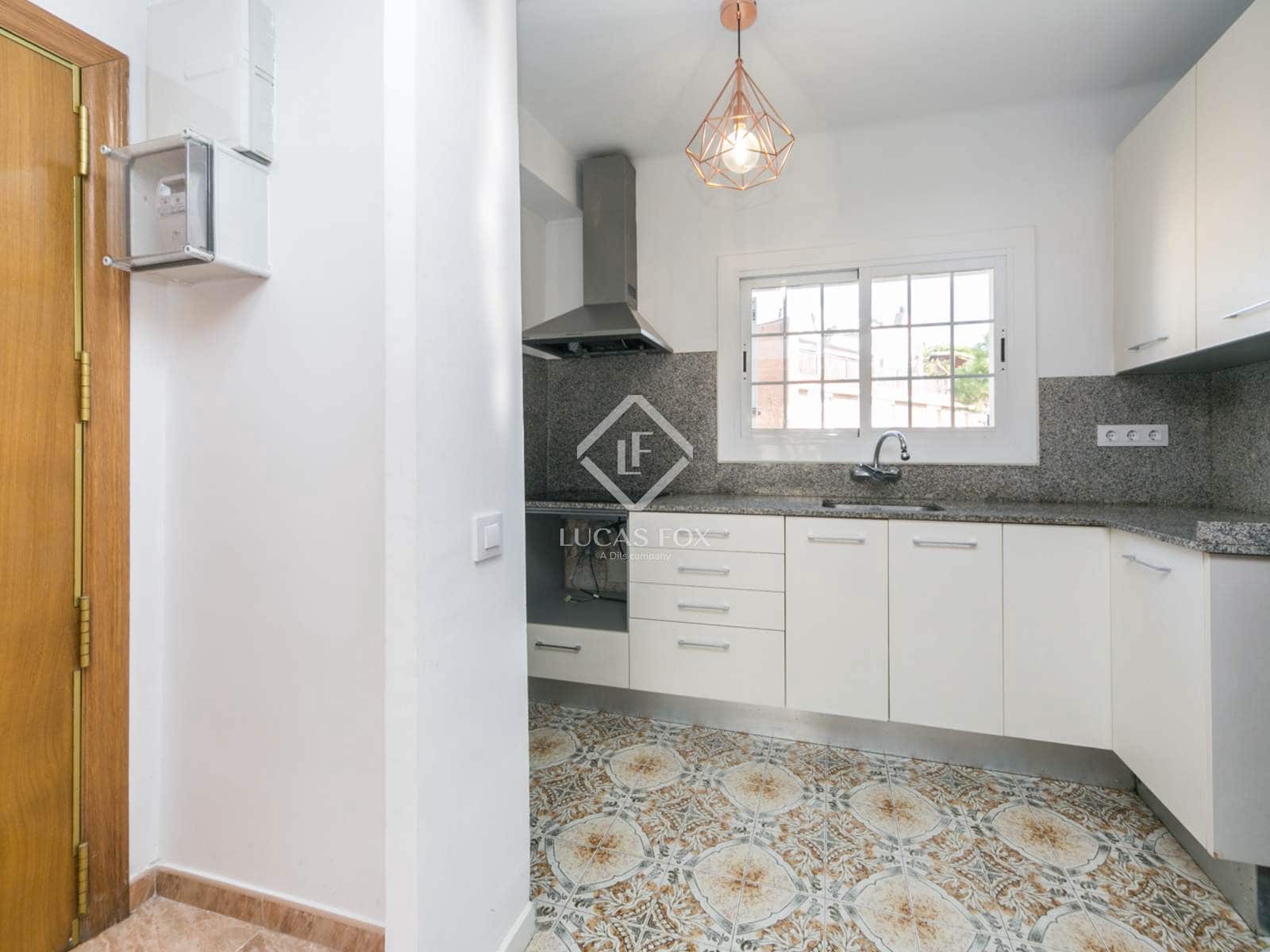 2 slaapkamer Appartement te huur in Castelldefels - € 1.500 (Ref: 9454797)