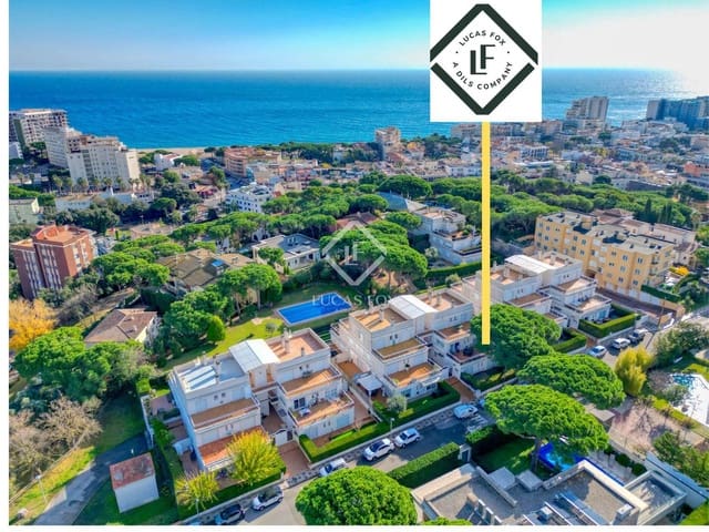 3 bedroom Apartment for sale in Platja d'Aro, Castell-Platja d'Aro with pool garage - € 459,000 (Ref: 9454800)