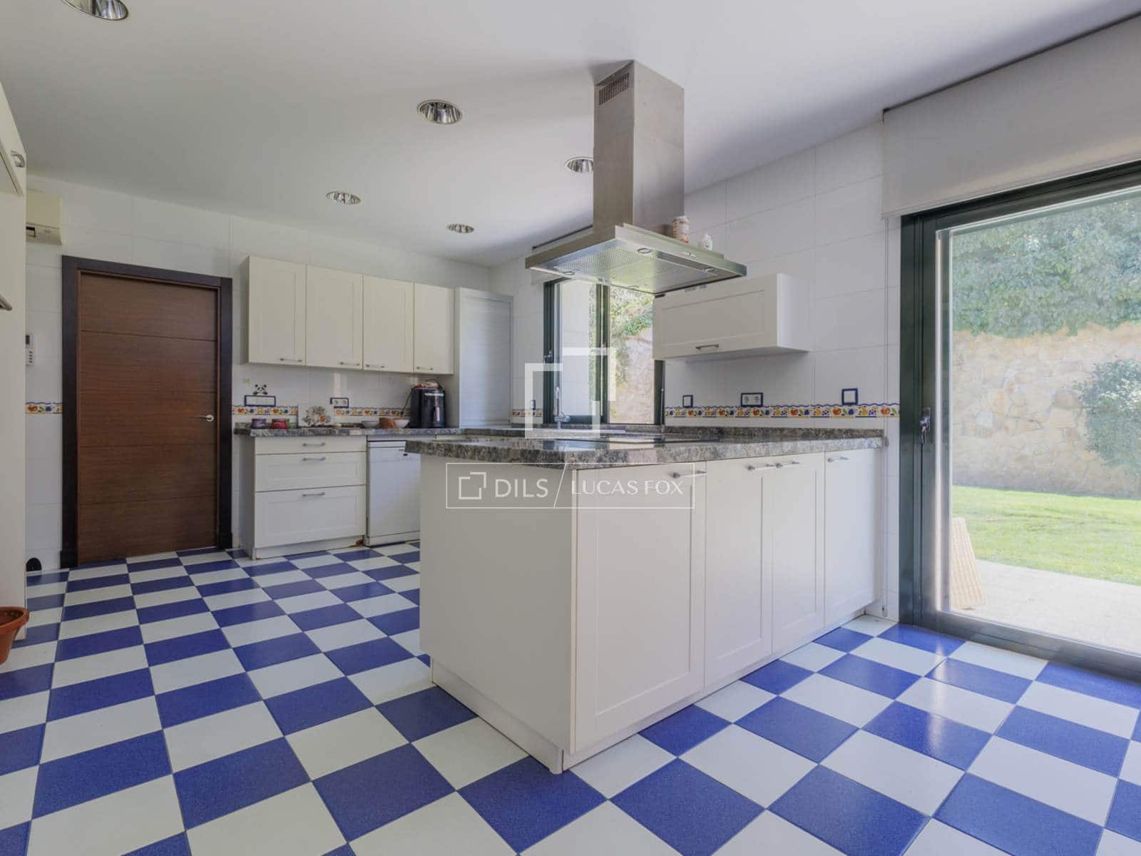 6 soveværelse Villa til salg i Boadilla del Monte med swimmingpool garage - € 3.430.000 (Ref: 9454801)