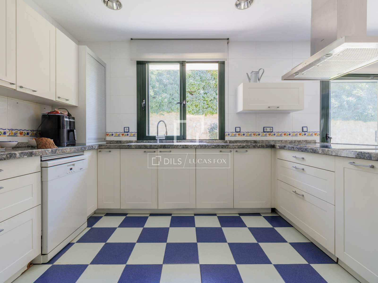 6 soveværelse Villa til salg i Boadilla del Monte med swimmingpool garage - € 3.430.000 (Ref: 9454801)