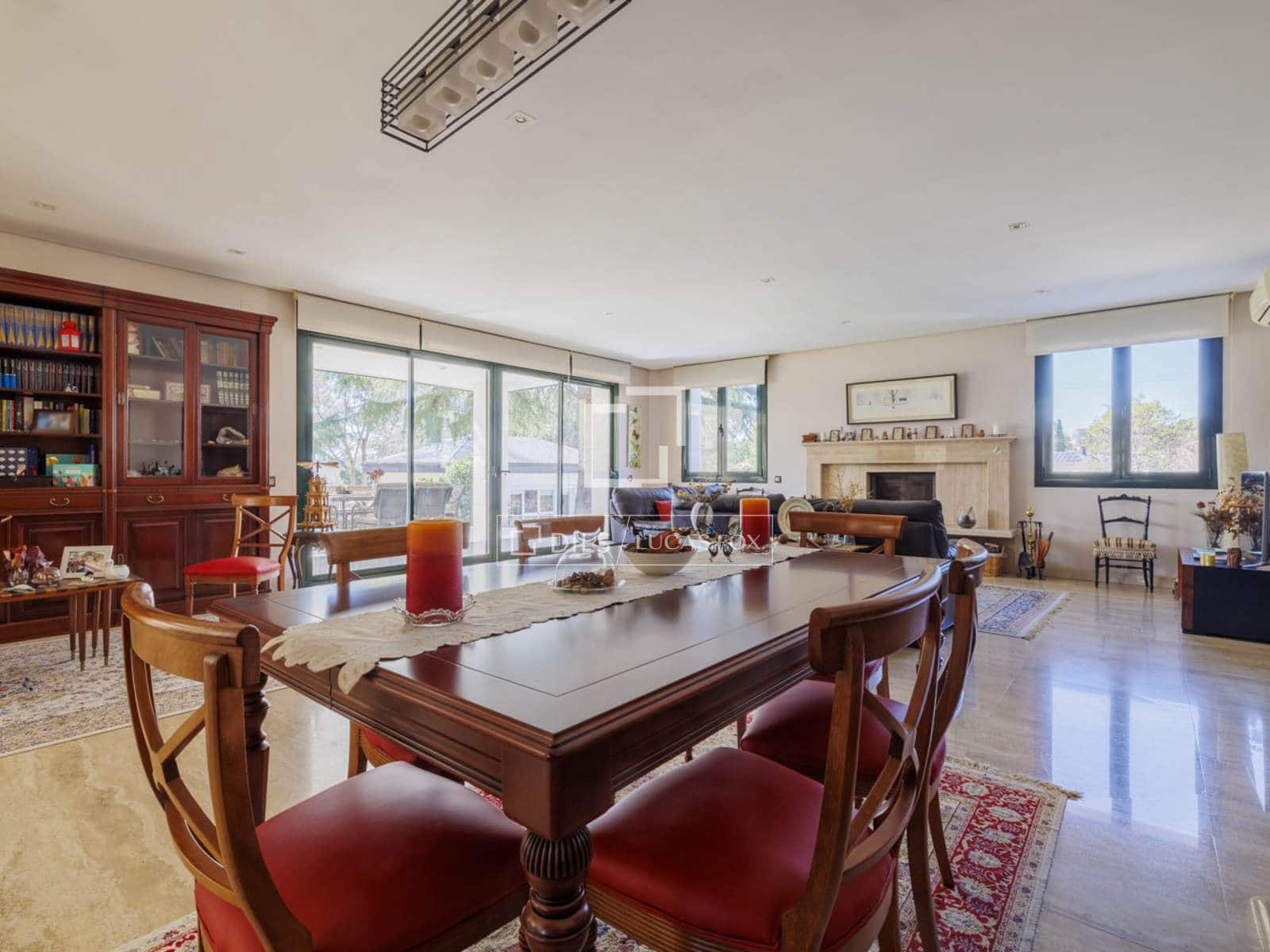 6 soveværelse Villa til salg i Boadilla del Monte med swimmingpool garage - € 3.430.000 (Ref: 9454801)