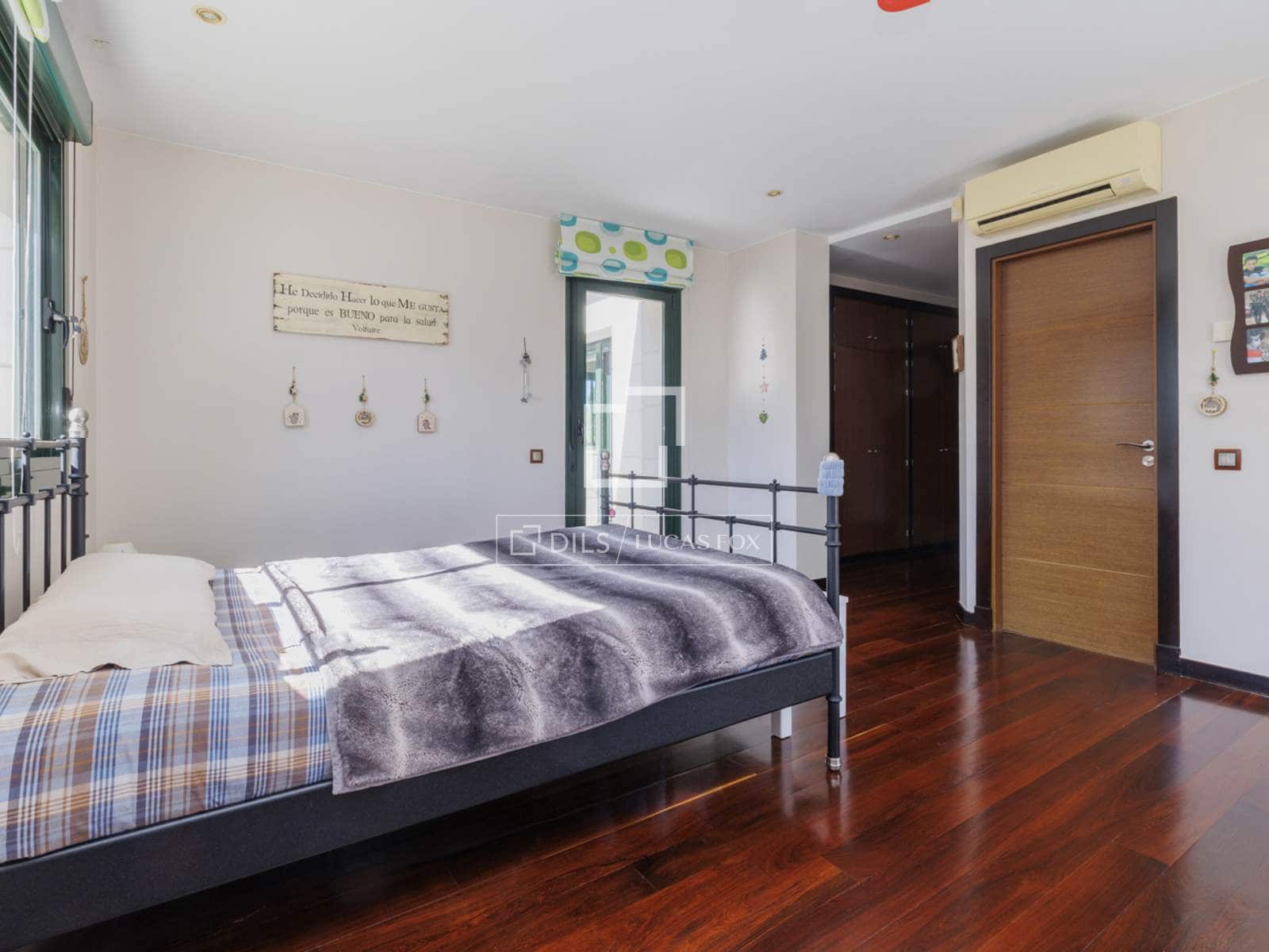 6 soveværelse Villa til salg i Boadilla del Monte med swimmingpool garage - € 3.430.000 (Ref: 9454801)