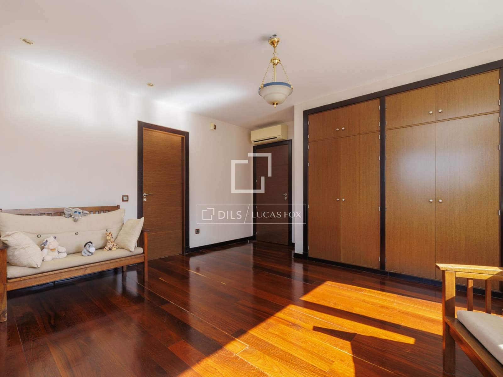 6 soveværelse Villa til salg i Boadilla del Monte med swimmingpool garage - € 3.430.000 (Ref: 9454801)