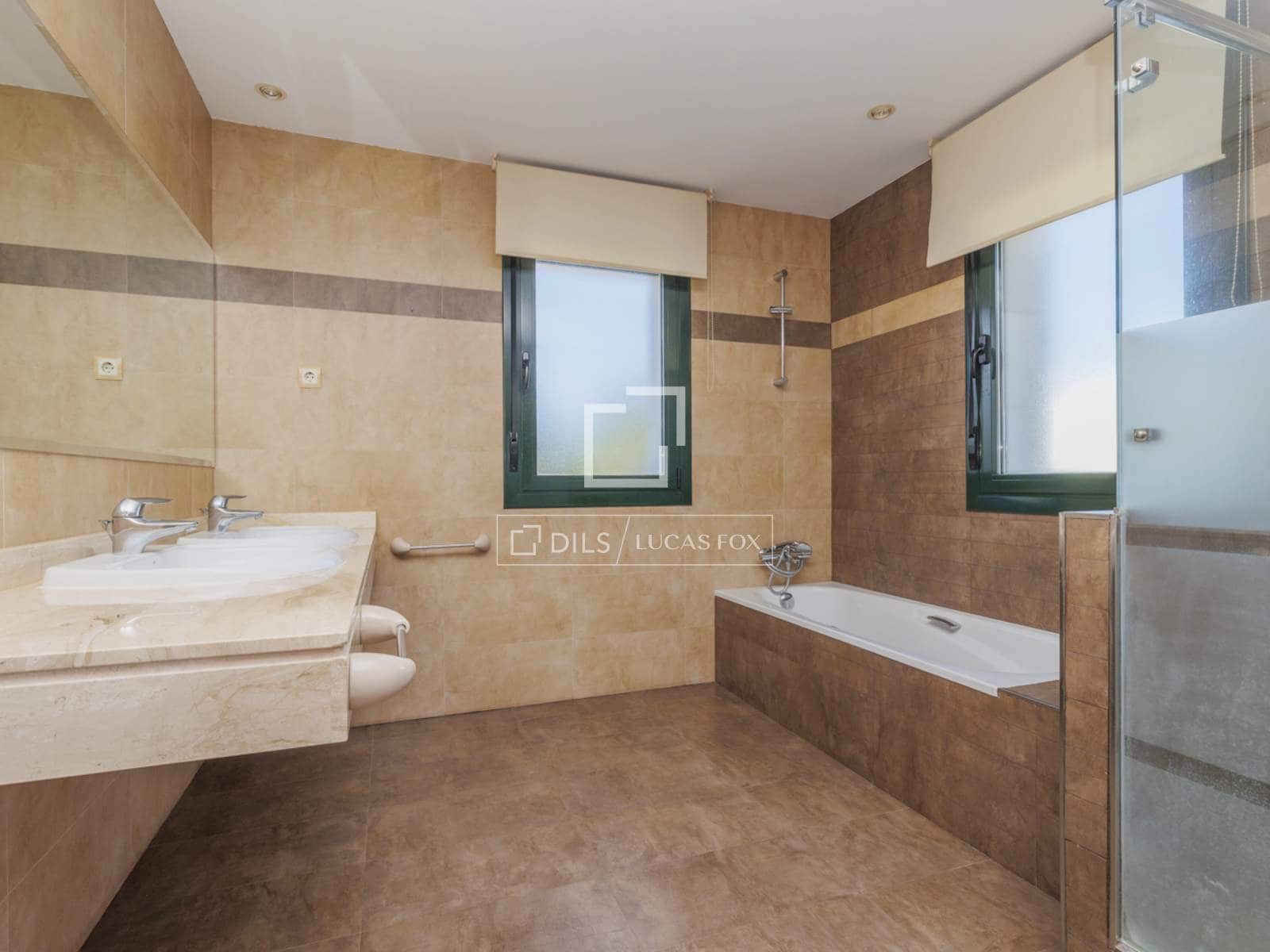 6 soveværelse Villa til salg i Boadilla del Monte med swimmingpool garage - € 3.430.000 (Ref: 9454801)