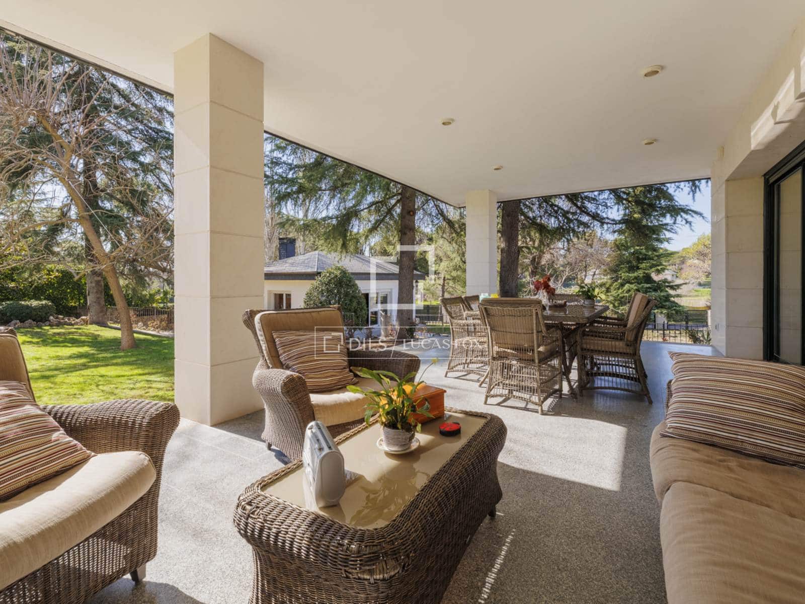 6 soveværelse Villa til salg i Boadilla del Monte med swimmingpool garage - € 3.430.000 (Ref: 9454801)