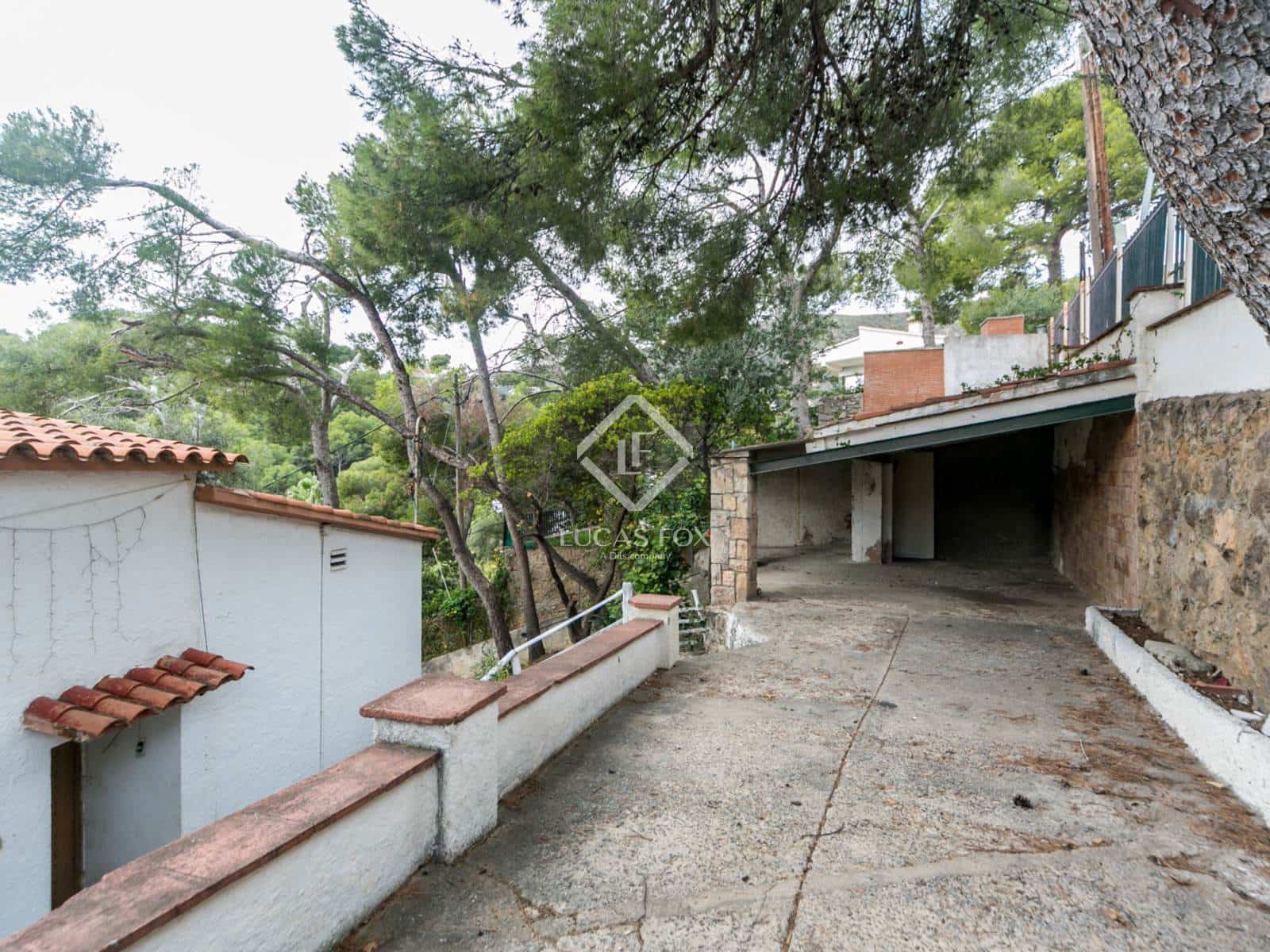 Villa til salgs i Castelldefels med svømmebasseng - € 990 000 (Ref: 9460594)