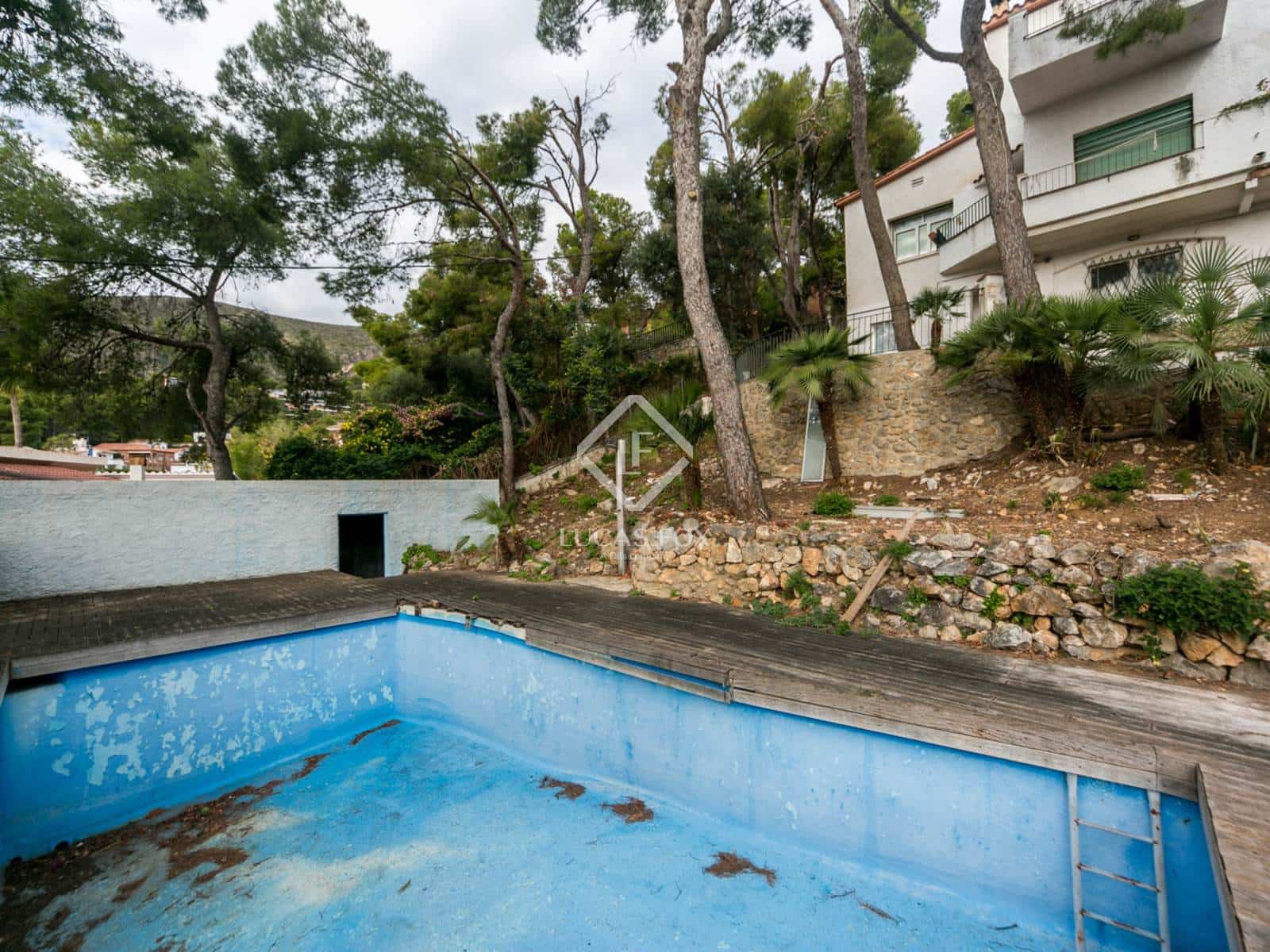 Villa til salgs i Castelldefels med svømmebasseng - € 990 000 (Ref: 9460594)