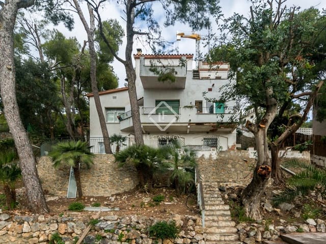 Villa til salgs i Castelldefels med svømmebasseng - € 990 000 (Ref: 9460594)