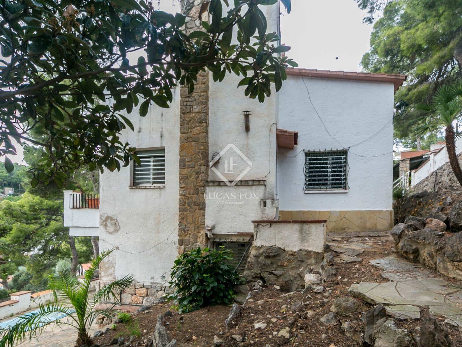 Villa til salgs i Castelldefels med svømmebasseng - € 990 000 (Ref: 9460594)