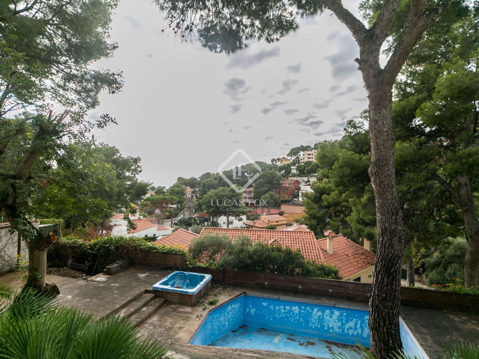 Villa til salgs i Castelldefels med svømmebasseng - € 990 000 (Ref: 9460594)