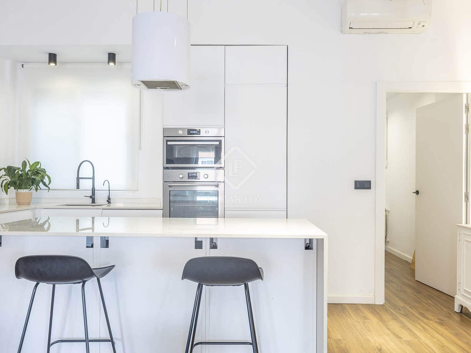 3 Zimmer Apartment zu vermieten in Valencia Stadt mit Garage - 2.300 € (Ref: 9462906)