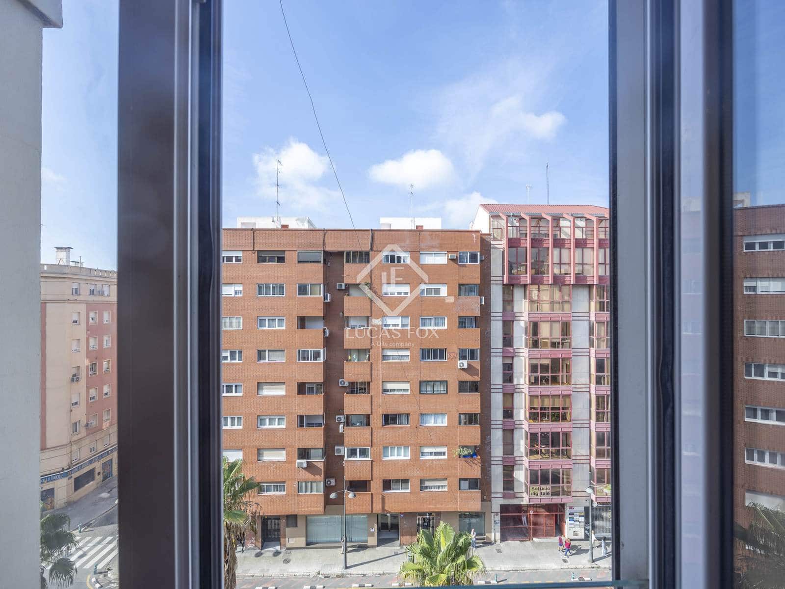 3 Zimmer Apartment zu vermieten in Valencia Stadt mit Garage - 2.300 € (Ref: 9462906)