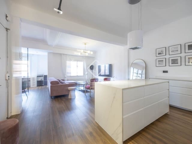 3 Zimmer Apartment zu vermieten in València Stadt - 2.300 € (Ref: 9462906)
