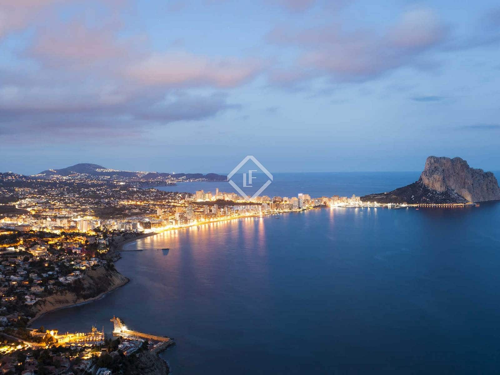 2 bedroom Apartment for sale in Calpe / Calp - € 285,000 (Ref: 9464966)