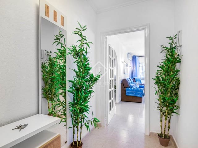 2 bedroom Apartment for sale in Calpe / Calp - € 285,000 (Ref: 9464966)