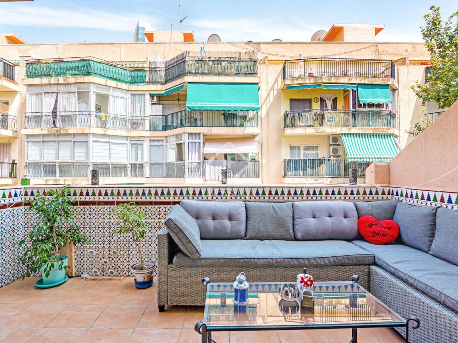 2 bedroom Apartment for sale in Calpe / Calp - € 285,000 (Ref: 9464966)